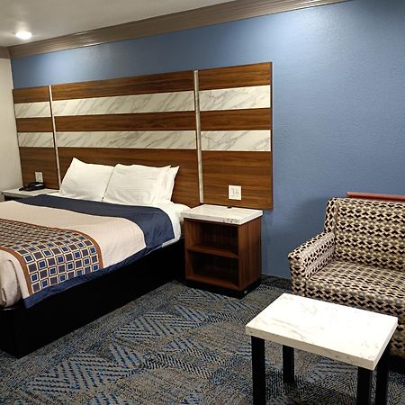 Americas Best Value Inn & Suites-Alvin/Houston Exterior foto