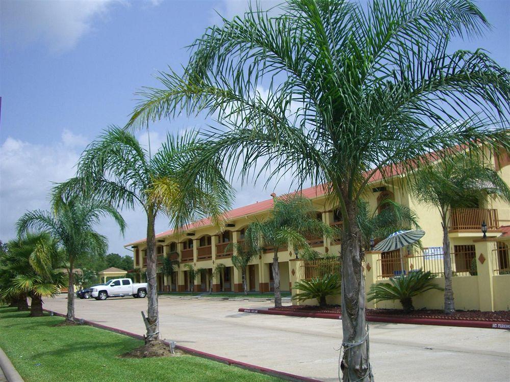 Americas Best Value Inn & Suites-Alvin/Houston Exterior foto