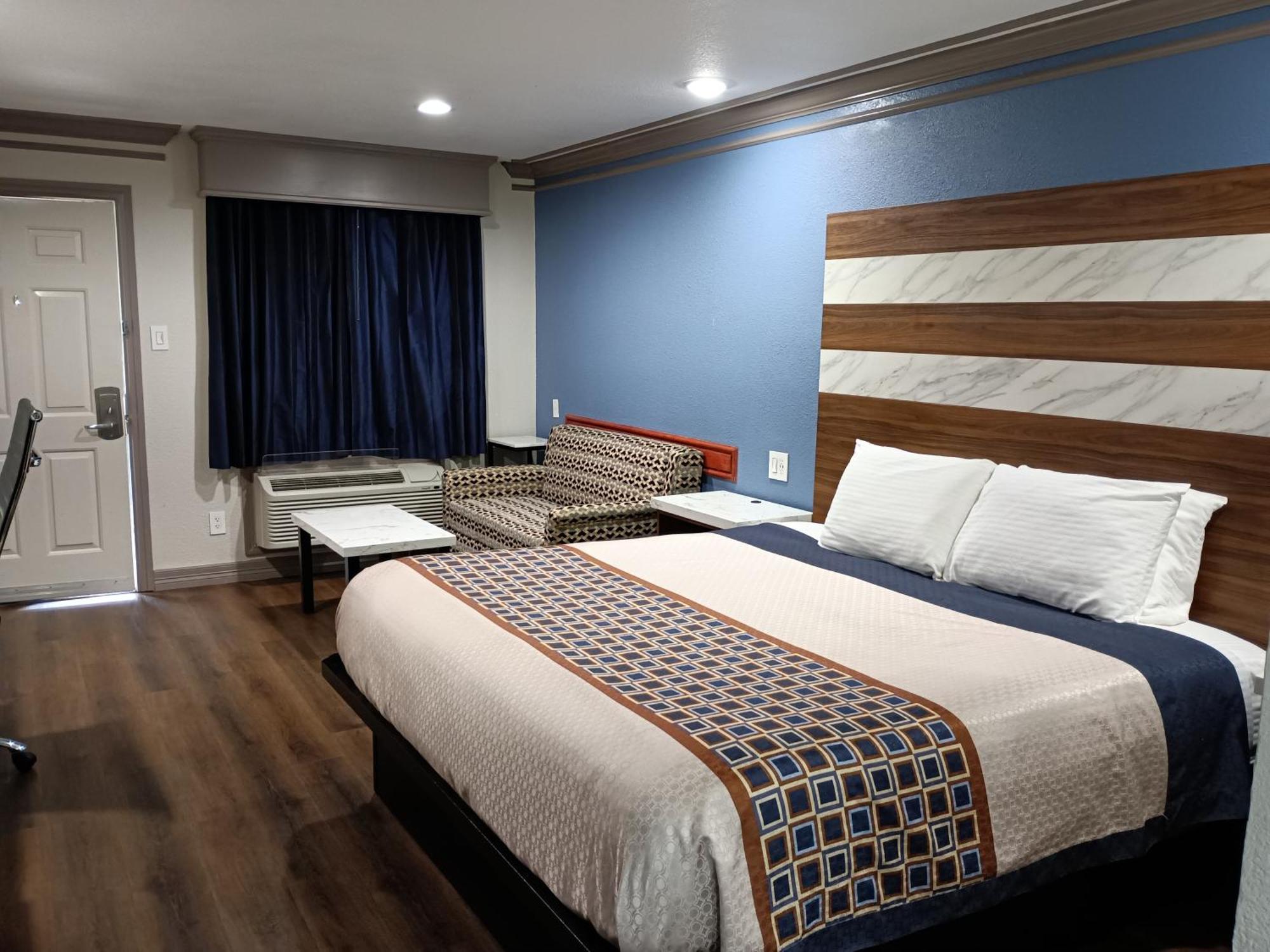Americas Best Value Inn & Suites-Alvin/Houston Exterior foto
