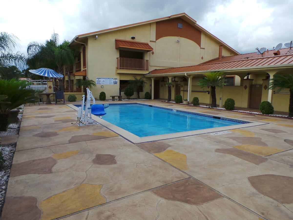 Americas Best Value Inn & Suites-Alvin/Houston Exterior foto