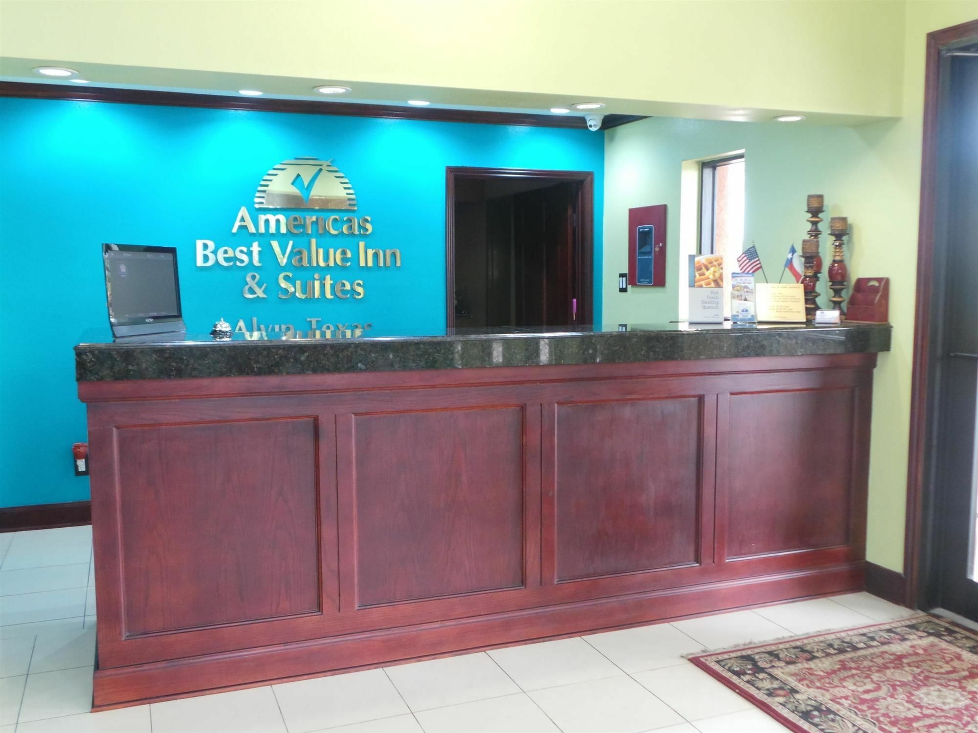 Americas Best Value Inn & Suites-Alvin/Houston Exterior foto